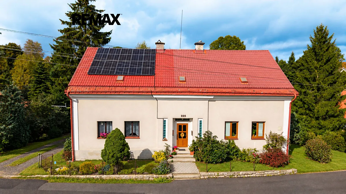 Prodej rodinného domu 100 m², pozemek 770 m²